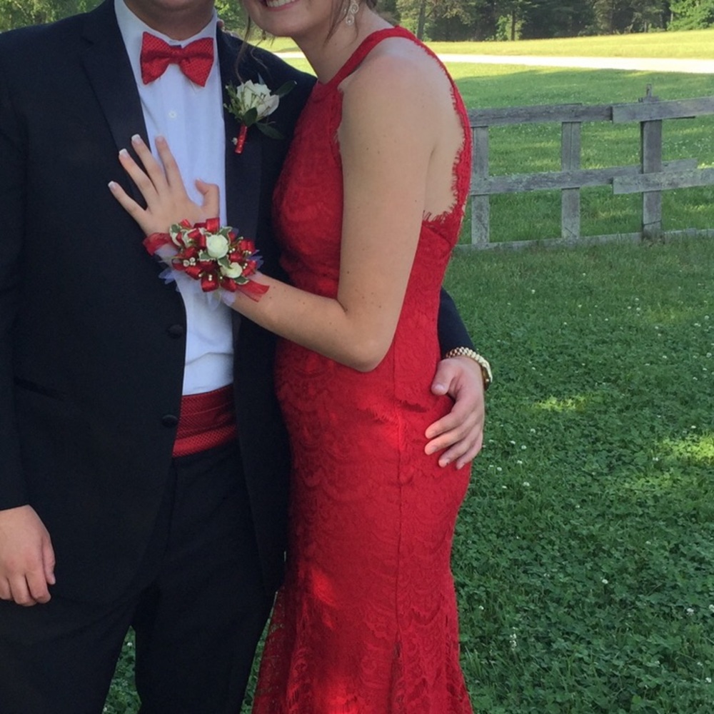 Morgan & Co Red Lace Prom size 3/3